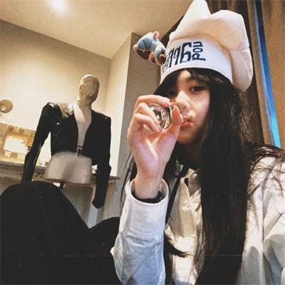 女摄青鬼游埠